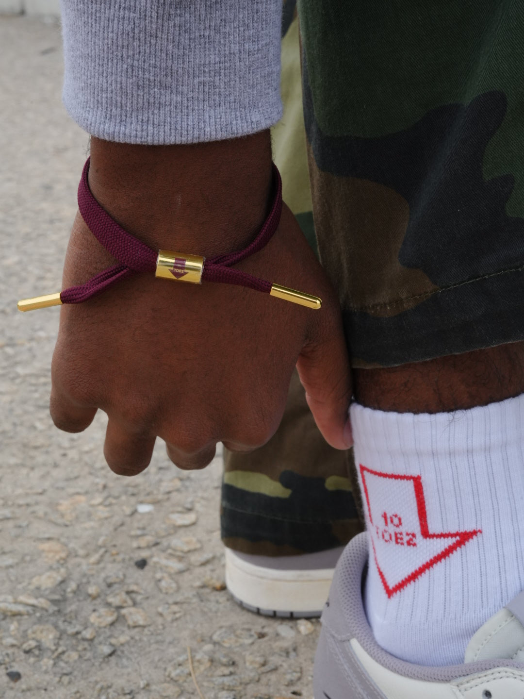 10 Toez Down Shoelace Bracelet