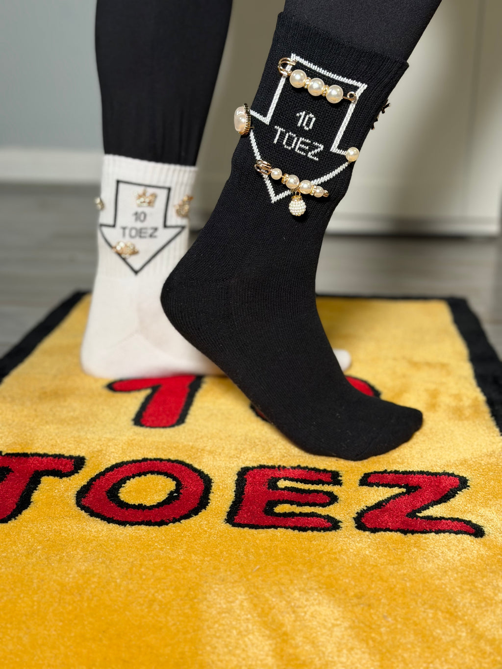 Pearl & Gold Sneaker Jewels