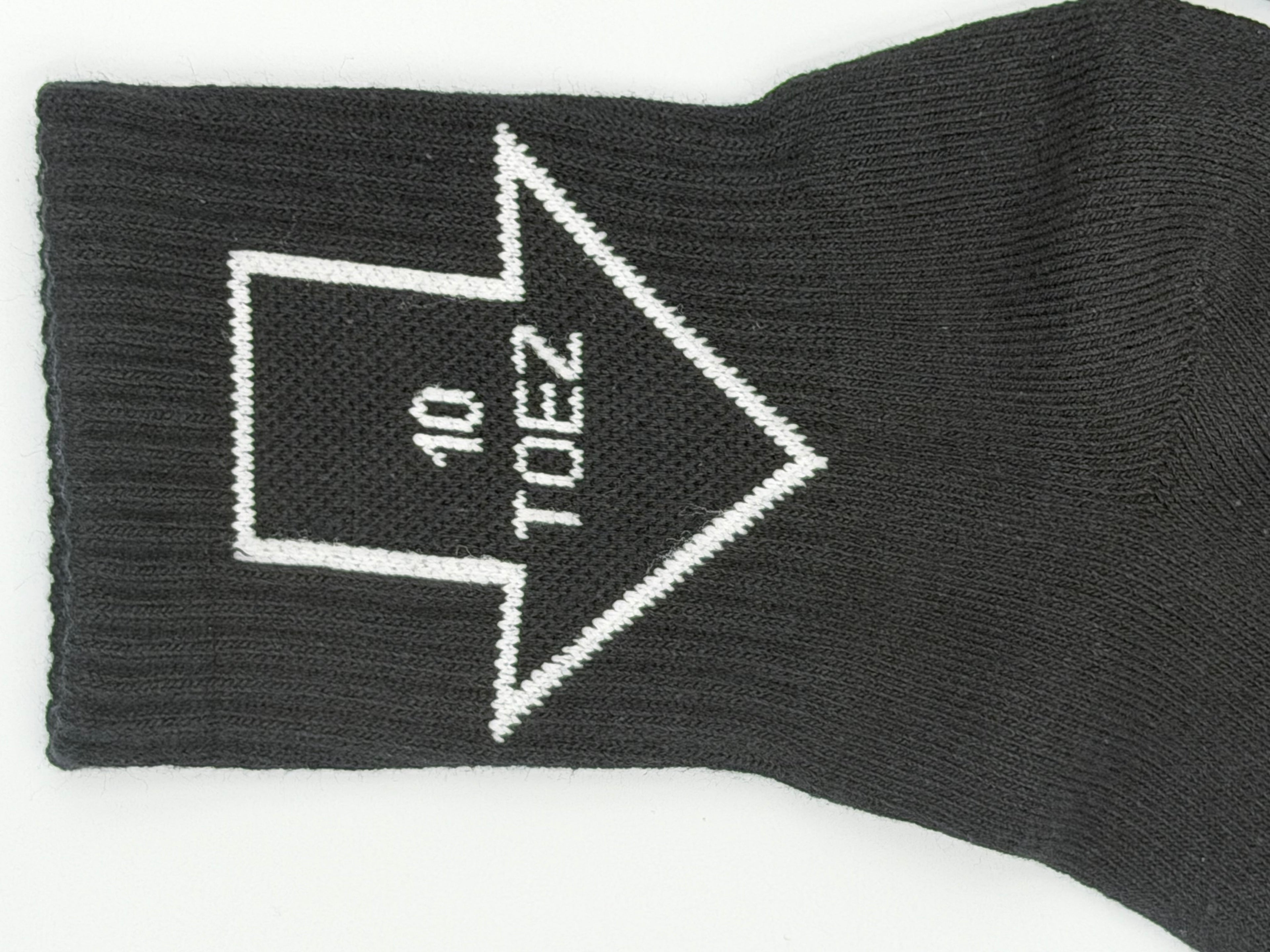 10 Toez Sox